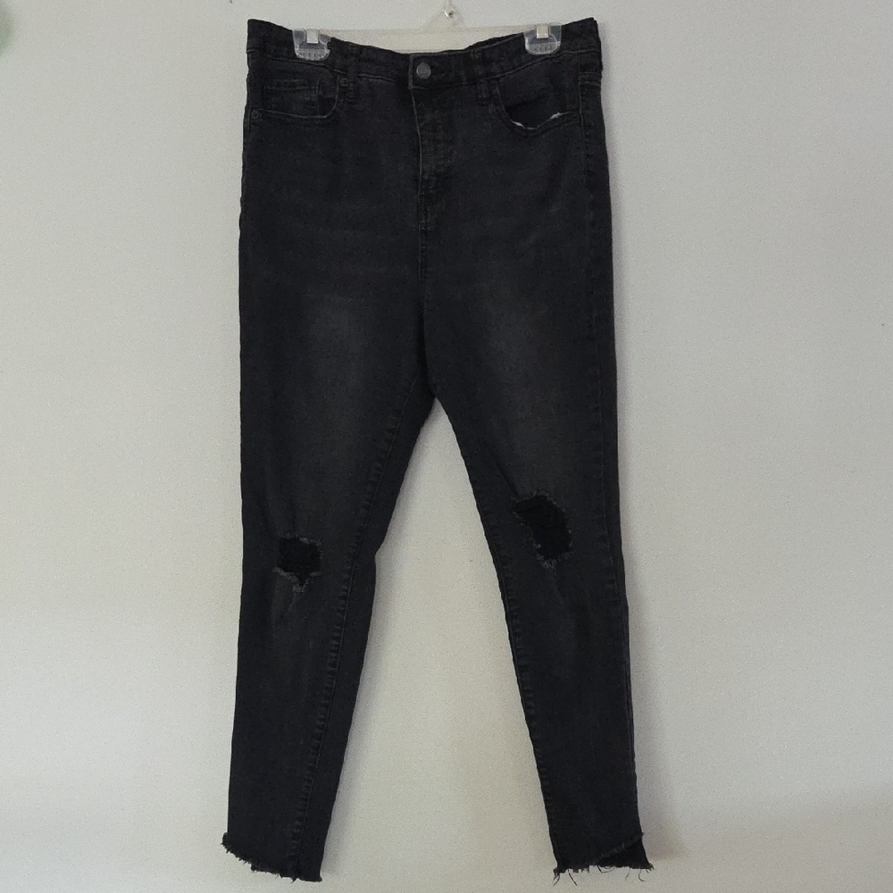 2/$15 Black High-rise Stretchy Skinny Jeans (10) - Picture 1 of 6